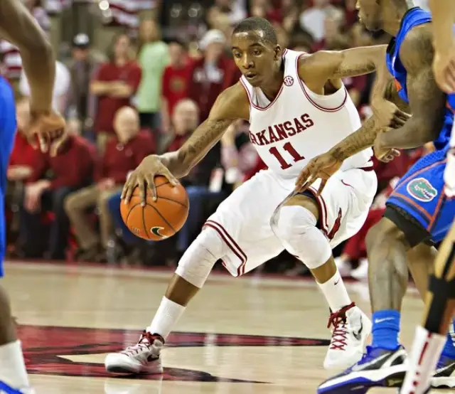 而是出手质 而是出手质